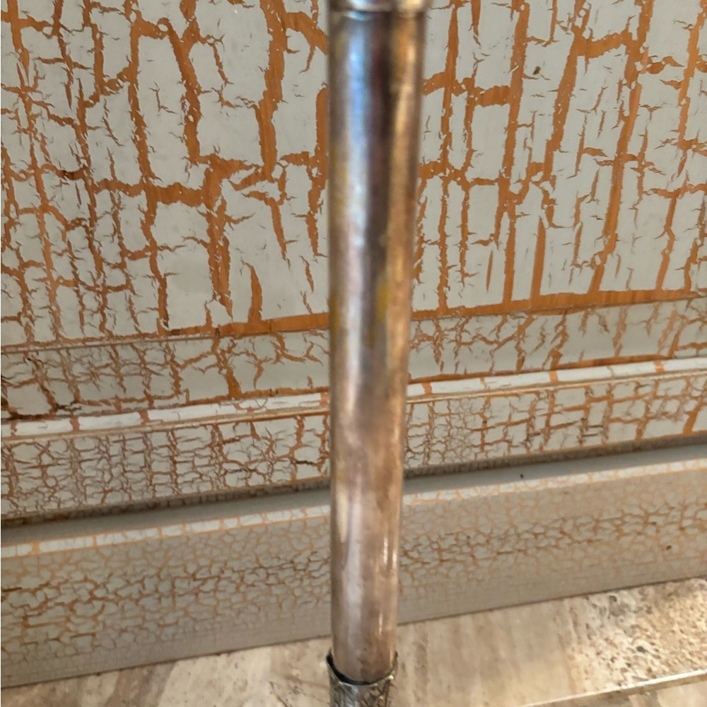Elegant Silver Candlestick Holder made in India - Picture 5 of 11